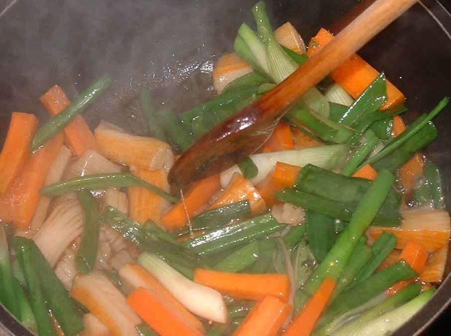 Garnelenfleisch mit Gemüse